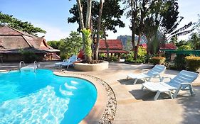 Railay Viewpoint Resort  3*